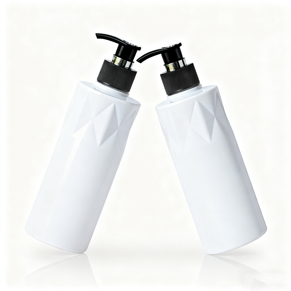 ขวดสีขาว + หัวปั๊มสีดำ