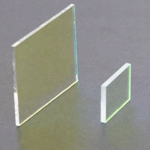 <span class=keywords><strong>Filtre</strong></span> passe-bande pour détecteur de diode <span class=keywords><strong>photo</strong></span> 810 nm <span class=keywords><strong>avec</strong></span> revêtement IAD/PVD, transmission >85% - Product Image 3