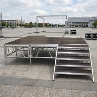Plateforme de scène en aluminium 4x8 pieds d'occasion, portable, avec marches, pour événements, concerts, mariages et expositions en extérieur