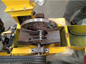 Trituradora agrícola de cáscara de coco, mini máquina trituradora de madera diésel, para residuos de madera, pellet de biochar - Product Image 2