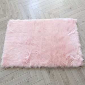 Haute qualité en peluche Pile Rectangle <span class=keywords><strong>fausse</strong></span> <span class=keywords><strong>fourrure</strong></span> tapis fabriqué à la machine rose <span class=keywords><strong>fausse</strong></span> <span class=keywords><strong>fourrure</strong></span> tapis tapis pour salon chambre - Product Image 1