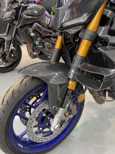 แผงครอบถังน้ำมันคาร์บอนไฟเบอร์แห้ง 3K สำหรับ Yamaha MT09 FZ09 รุ่นที่ 4 ปี 2024 2025 - Product Image 4