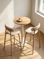 Tabouret de bar de luxe en cuir crème, chaises de bar personnalisables avec coussin de siège et pieds de chaise pour salon, villa, hôtel et bar