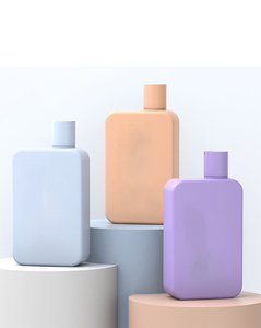 Bouteilles en plastique carrées mates personnalisées de 100 ml, 300 ml, 500 ml, bouteilles de shampooing, bouteilles de revitalisant pour cheveux avec bouchon rotatif - Product Image 3