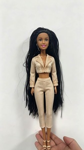 <span class=keywords><strong>Poupée</strong></span> Mannequin Noire Articulée 30 cm (12 pouces) Cheveux Longs Ondulés Afro-Américaine Interactive Vente en Gros - Product Image 6