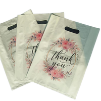 Emballage plastique de haute qualité avec poignée découpée, soufflet latéral, résistant à l'humidité, logo personnalisé, pour vêtements et petites entreprises