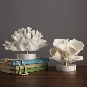 Commercio all'ingrosso creativo stile nordico in resina di corallo ornamenti fatti a mano per la <span class=keywords><strong>casa</strong></span> <span class=keywords><strong>e</strong></span> decorazione esterna in resina nordica decorazione per le camere - Product Image 2