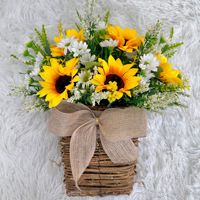 Panier de fleurs artificielles en plastique fait main, style pastoral frais transfrontalier, avec marguerites et tournesols, pour suspension sur porte ou arbre, et plante verte