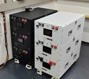 แบตเตอรี่พลังงานแสงอาทิตย์แบบชาร์จได้ LiFePO4 รุ่น PL Stock Modular Stackable 16kWh 48V 314Ah JK V19 BMS พร้อมระบบทำความร้อนในตัว และฐานเคลื่อนที่เสริม (อุปกรณ์เสริม) - Product Image 1