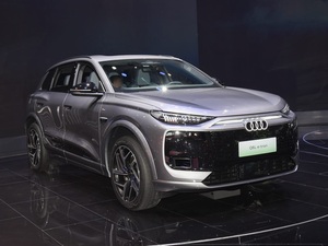 Q6 E-tron 2026 <span class=keywords><strong>Édition</strong></span> Longue Portée, Voiture à conduite à gauche, Autonomie de 700-765 km, Moteur de 255 kW, Voiture électrique - Product Image 3