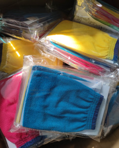 Quitar la piel muerta 300D Guante <span class=keywords><strong>de</strong></span> baño exfoliante <span class=keywords><strong>de</strong></span> viscosa única Limpieza del cuerpo Guante <span class=keywords><strong>de</strong></span> baño <span class=keywords><strong>de</strong></span> Marruecos - Product Image 1