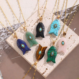 Collar de acero inoxidable 316L al por mayor, chapado en oro de 14k y 18k, con colgante de piedra natural turquesa en forma de pez para mujer - Product Image 2