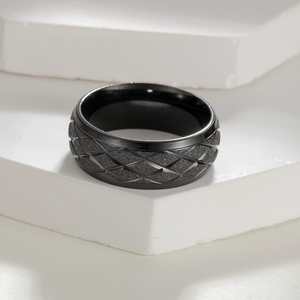 Anello in Acciaio Inossidabile Sabbiato dal Design Semplice, Gioielli in Acciaio Inox per Uomo e Donna, Anelli alla Moda in Argento, Nero e Oro, Fedi Nuziali - Product Image 4