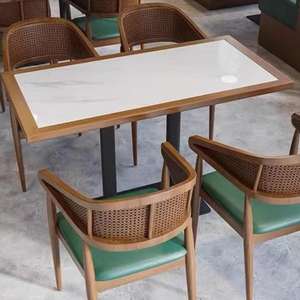 Conjunto de Sofás de Mimbre de Doble Cara Estilo Japonés para Restaurante, Mesa de Comedor y Sillas de Madera Maciza para Restaurante, Muebles para Cafetería - Product Image 3
