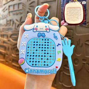 Jouets créatifs de dessin magnétique en forme de chien Kuromi Yugui, porte-clés, jouets anti-stress, puzzles, pendentifs pour sac à dos, en plastique - Product Image 4