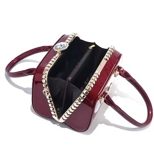 Nouveau <span class=keywords><strong>Sac</strong></span> à Main Multifonctionnel pour Femme en PU Brillant Orné de Paillettes et de Diamants, Forme Oreiller, Fermeture à Fermoir, <span class=keywords><strong>Petit</strong></span> <span class=keywords><strong>Sac</strong></span> Textile <span class=keywords><strong>Rouge</strong></span> pour Dîner - Product Image 6