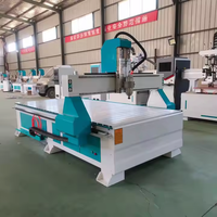 Máquina enrutadora CNC de gran escala de grado industrial para grabado acrílico de madera, corte de precisión, solución de tallado, engranaje de Motor central