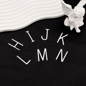 Dijes de letras del alfabeto INICIALES <span class=keywords><strong>A</strong></span> Z, 26 letras del alfabeto, regalo de cumpleaños, colgante de letras, joyerí<span class=keywords><strong>a</strong></span> mágica, dijes DIY para fabricación de joyas - Product Image 5