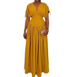 เดรสผู้หญิงคอวีเอวสม็อคสไตล์แอฟริกันใหม่สีพื้นเรียบหรูมีจีบแฟชั่น - Product Image 1