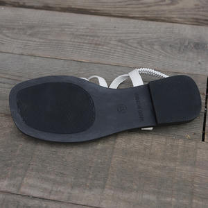 Nouvelle collection été 2026 – Sandales plates métallisées à brides croisées pour femme, semelle en caoutchouc confortable - Product Image 6