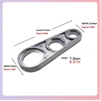 Clé pratique Six-en-un pour accessoires de robinet de salle de bain Outil accessoire universel pour l'entretien du pommeau de douche du bec de l'aérateur