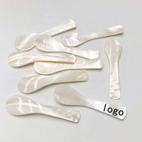 Cucharas de caviar de concha natural de nácar blanco de 7 cm con logotipo personalizado, exquisitas cucharas de cocina artesanales.