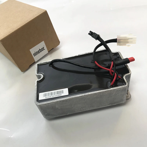 Vente en gros de pièces de <span class=keywords><strong>chargeur</strong></span> de scooter <span class=keywords><strong>max</strong></span> <span class=keywords><strong>g30</strong></span> <span class=keywords><strong>Chargeur</strong></span> intégré d'origine pour pièces de rechange <span class=keywords><strong>ninebot</strong></span> <span class=keywords><strong>max</strong></span> <span class=keywords><strong>g30</strong></span> - Product Image 3