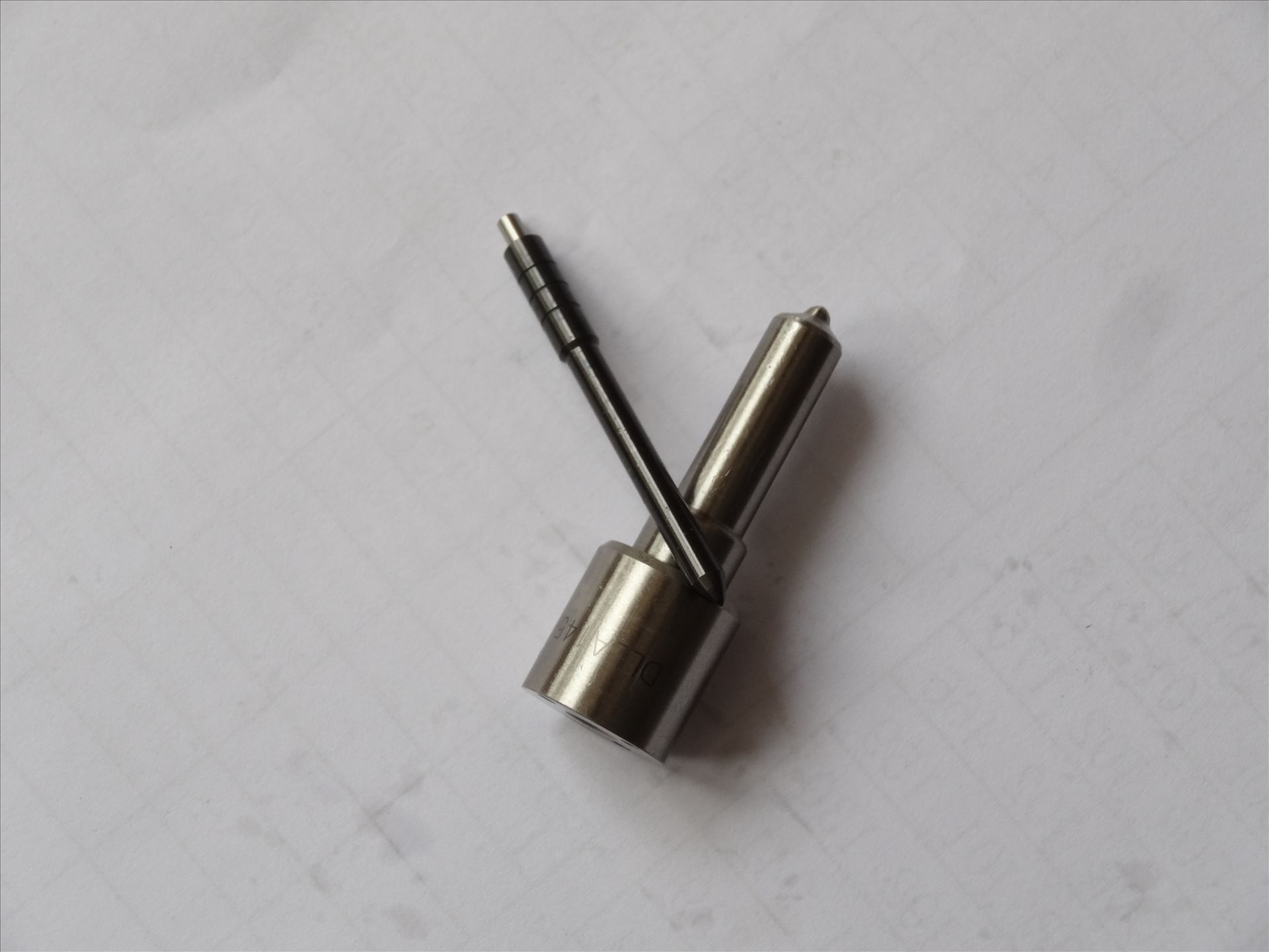 Fuel nozzle 0934009470 diesel nozzle 152P947 common rail nozzle DLLA152P947 093400-9470 for Toyota injector 095000-6250