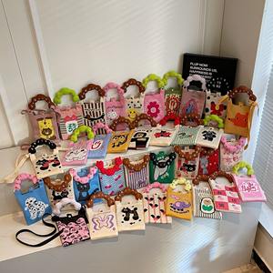 Vente chaude : Porte-monnaie en peluche tricotée mignon et dessin animé, petit sac à main polyvalent, pratique pour les sorties, les voyages, sac pour téléphone portable - Product Image 3