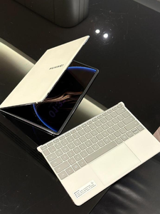 HUAWEI MateBook Fold ULTIMATE DESIGN 18 นิ้ว พับได้ จอ OLED แบบยืดหยุ่นสองชั้น Kirin X90 HarmonyOS 5 32GB+1TB แล็ปท็อปสำหรับธุรกิจ - Product Image 1