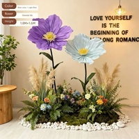 Décor floral en papier tendance pour vitrine, idéal pour mariages, remises de diplômes et la Saint-Valentin