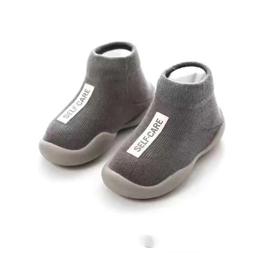 China fornecedor sapatos de bebê recém-nascido infantil sola de borracha bebê meias de malha anti-derrapante