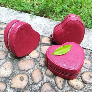 Caja de Joyería de Cuero en Forma de Corazón Personalizada por el Fabricante, Caja de Almacenamiento para Pulseras y Joyas con Cierre, Venta al Por Mayor - Product Image 1