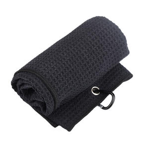 Serviette de golf à séchage rapide personnalisée gaufre à trois volets avec crochet de sport doux absorbant la sueur pour le voyage taille 41*54 - Product Image 3