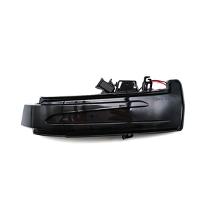 Luces Intermitentes LED Secuenciales Dinámicas con Lente Ahumada Autodragons para Espejos Laterales, Indicadores de Señal de Giro para GLS GLK GLA, Tira LED para Espejos Laterales - Product Image 5