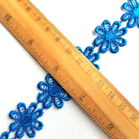 Usine populaire multicolore broderie fleur dentelle garniture 2.5cm Polyester vêtements accessoires dentelle marguerite fleur dentelle garnitures DB206