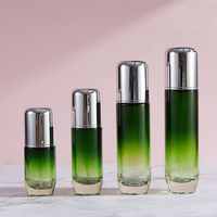 Vente en gros d'usine : Flacons cosmétiques en verre vert et flacons de sérum avec pots de crème de 30g et 50g, emballage haut de gamme