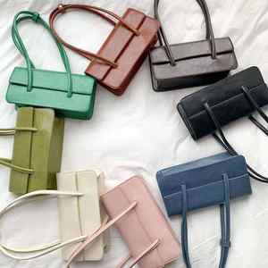 Sac à bandoulière portable pour femme en cuir PU ciré de luxe, style rétro, nouveau modèle, simple, à une seule bandoulière - Product Image 1