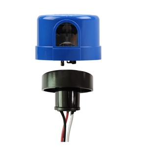 Carcasa de plástico impermeable IP66 Sensor de fotocélula crepuscular Interruptor de control de luz para iluminación de calles y jardines - Product Image 3