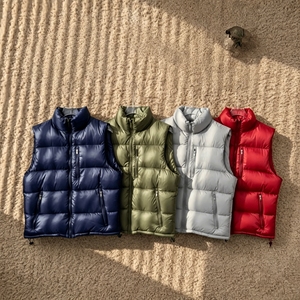 Veste chauffante pour homme en toile imperméable et coupe-vent, avec col roulé boutonné et style vintage - Product Image 1