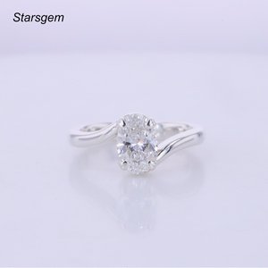 Anillo de Compromiso con Diamante de Corte Ovalado Starsgem, Plata 925, Estilo Clásico para Mujer, Anillo con Diamante de Laboratorio - Product Image 1