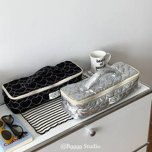 Bolsa de Viaje de Nailon de Alta Calidad para Dispositivos de Peinado, Resistente al Agua y Duradera, con Cierre y Logotipo Impreso - Product Image 3