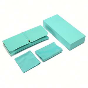 Lot de lunettes de soleil colorées tendance en gros avec étui personnalisé et logo - Product Image 4