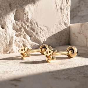 Boucles d'oreilles clous en acier chirurgical 316L Happy Star <span class=keywords><strong>Smiley</strong></span> Face, esthétique Y2K, plaqué or PVD, pour <span class=keywords><strong>piercing</strong></span> cartilage et tragus, bijou individuel - Product Image 5