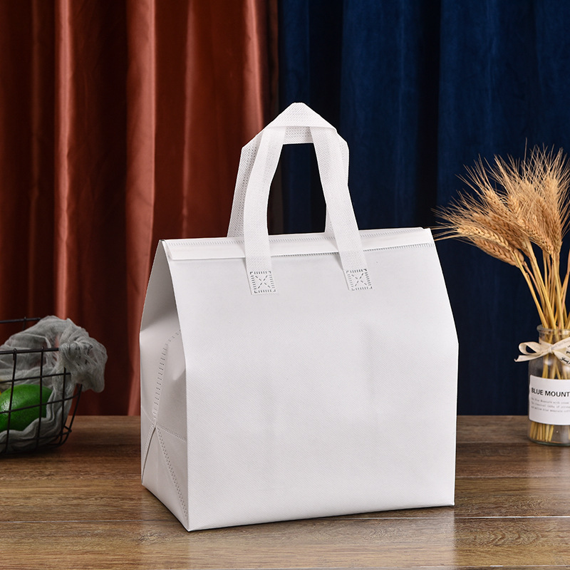 Blanc [largeur 12 hauteur 28 côté 10]