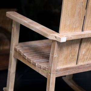 Découvrez un confort serein avec la chaise à bascule Cattalina, fabriquée en teck durable, parfaite pour l'élégance et la détente dans votre jardin. - Product Image 5