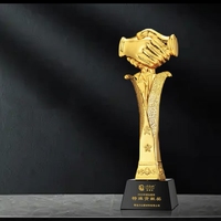 Récompenses de trophée de résine de l'usine directe de Adl bon marché en gros conception de verre de cristal pour des cadeaux de souvenir de thème d'amour pour la décoration