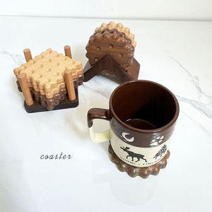 Creative Biscuit Solid Wood Classic Design Reusable Heat Insulation Coaster Zhejiang Tea Mug Milk Cup Coffee Mat - Product Image 1