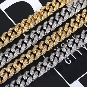Nova Moda: Colar Hip Hop de Corrente Elo de 12mm em Ouro Amarelo com Zircônia Cúbica Cravejada para Presente de Noivado e Casamento - Product Image 3