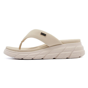 Nueva tendencia de moda de verano: sandalias abiertas de cuero PU con plataforma gruesa y cómoda y suela suave. - Product Image 1
